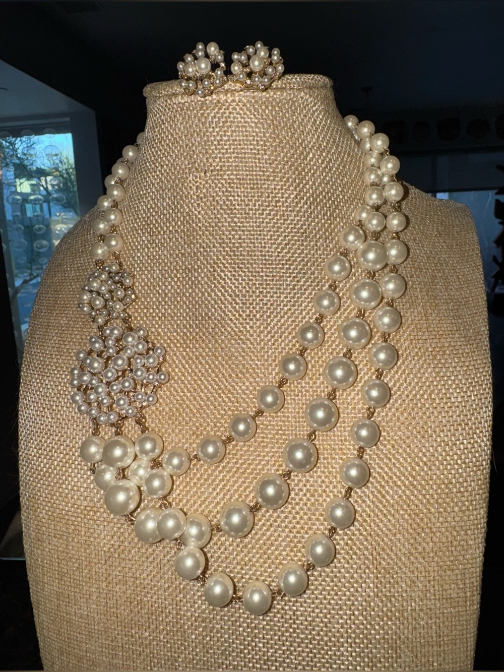 Pearl Necklace & Earrings Set